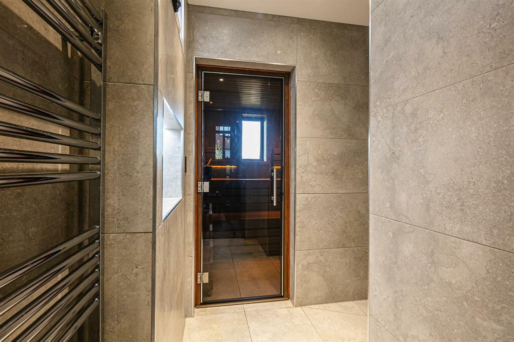 Sauna and shower area