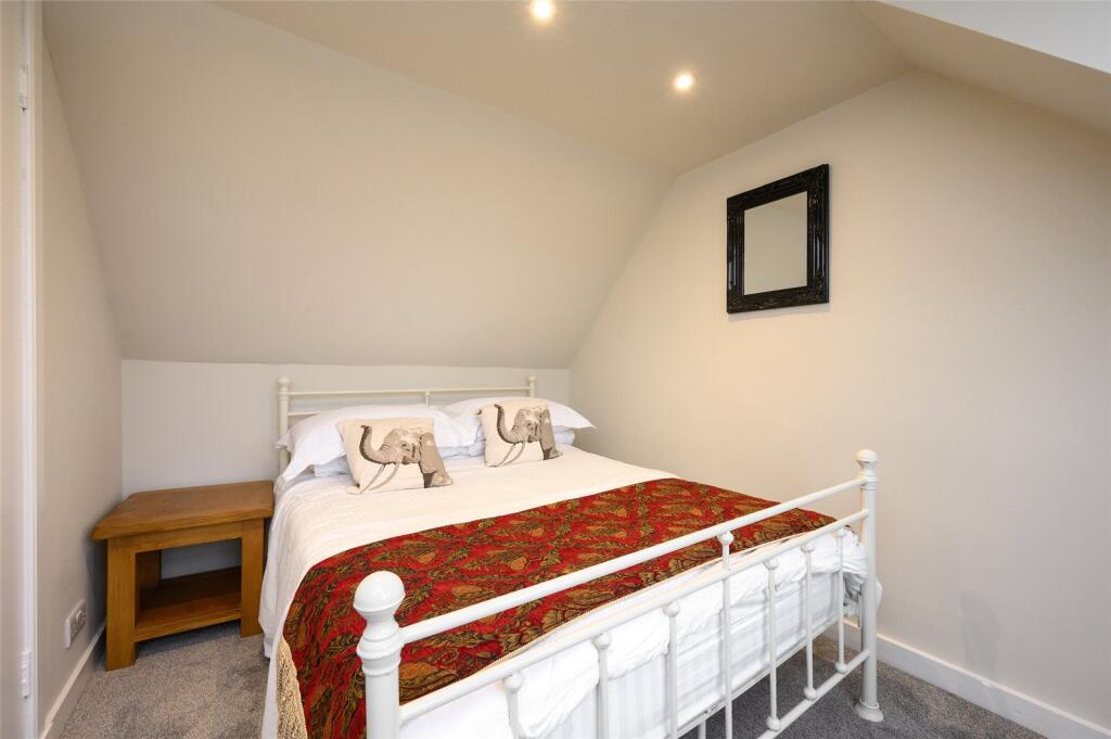 Bedroom Ff