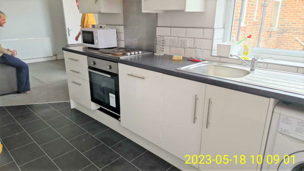 Kitchen 4.png
