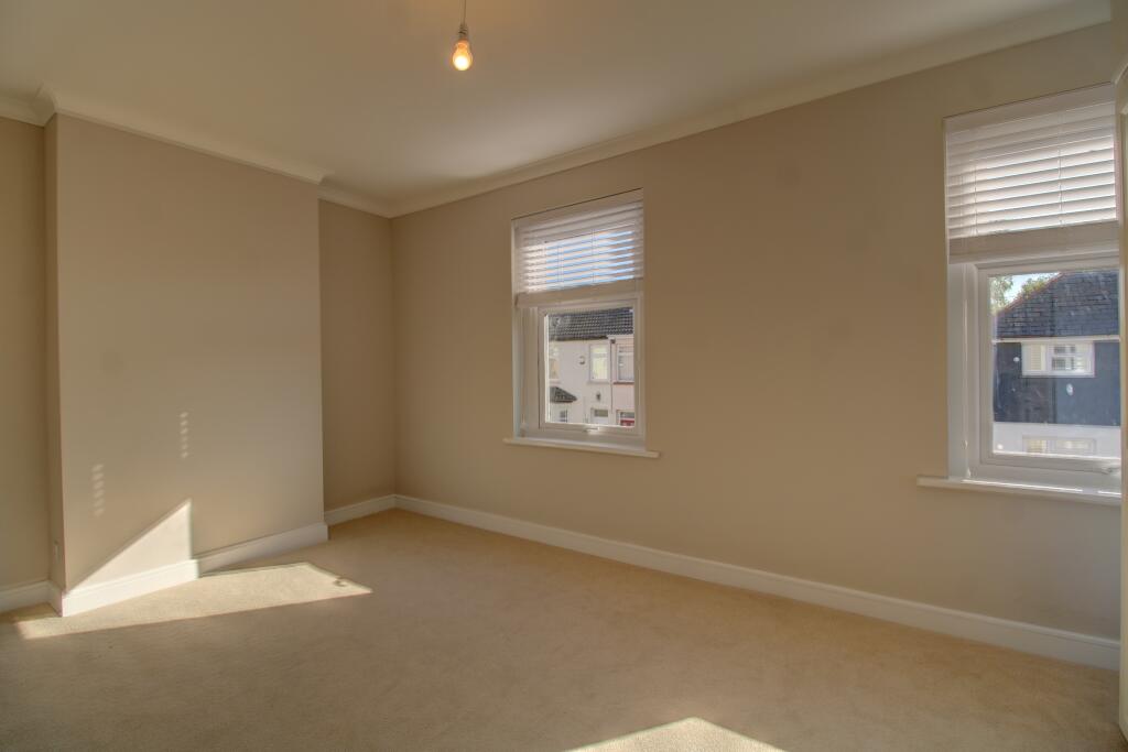 IMG_1597_8_9_Interior 2