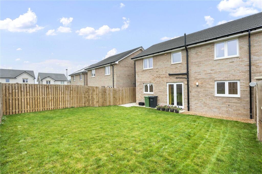 2 Niven Way 47