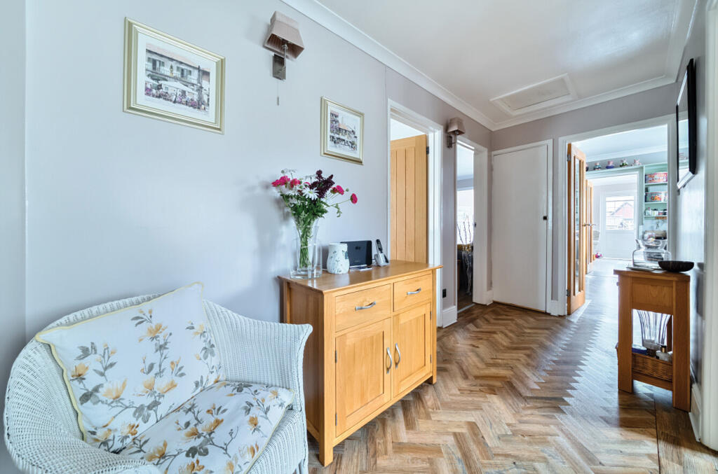 1288200-6-6835b0b...