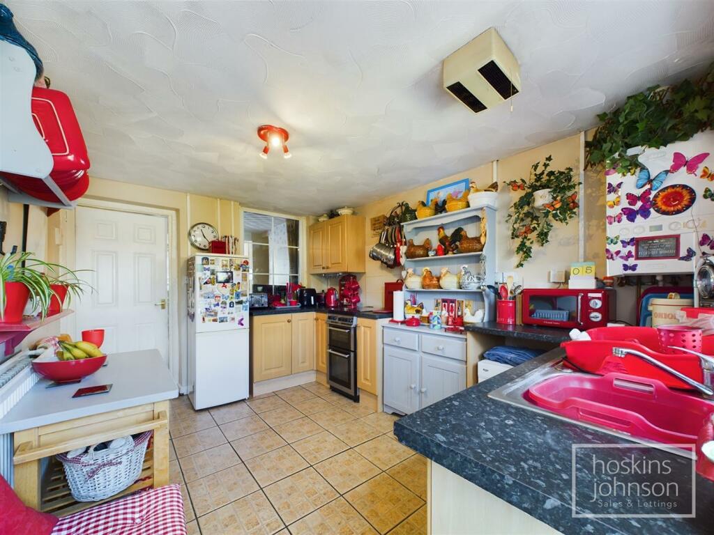 Kitchen/Breakfast Room