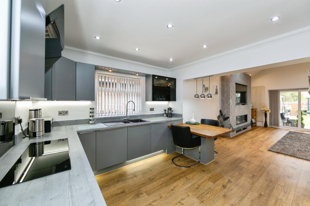 Kitchen/Family Room