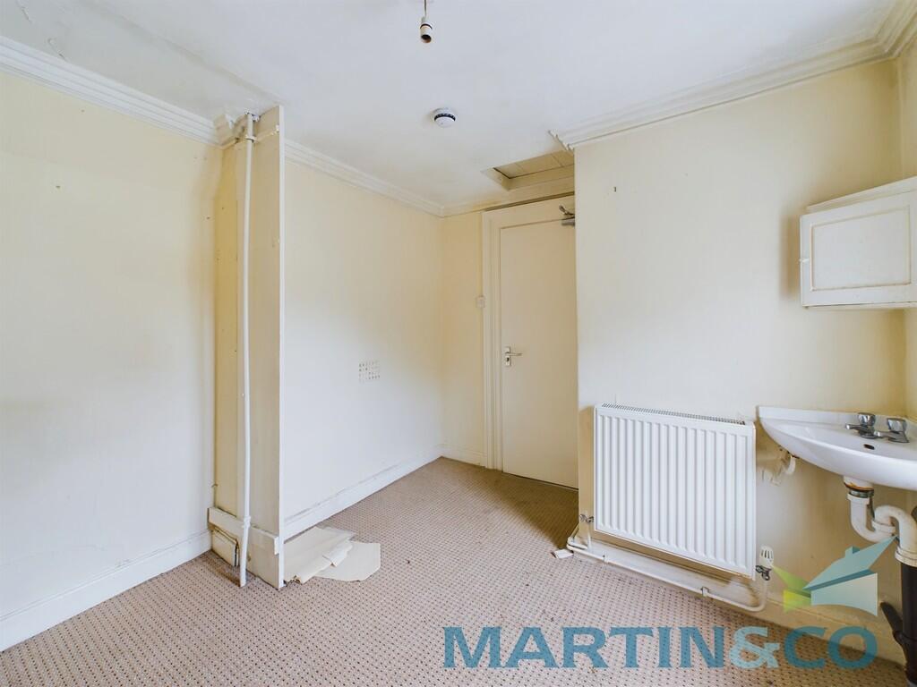 CAM01870G0-PR0155...