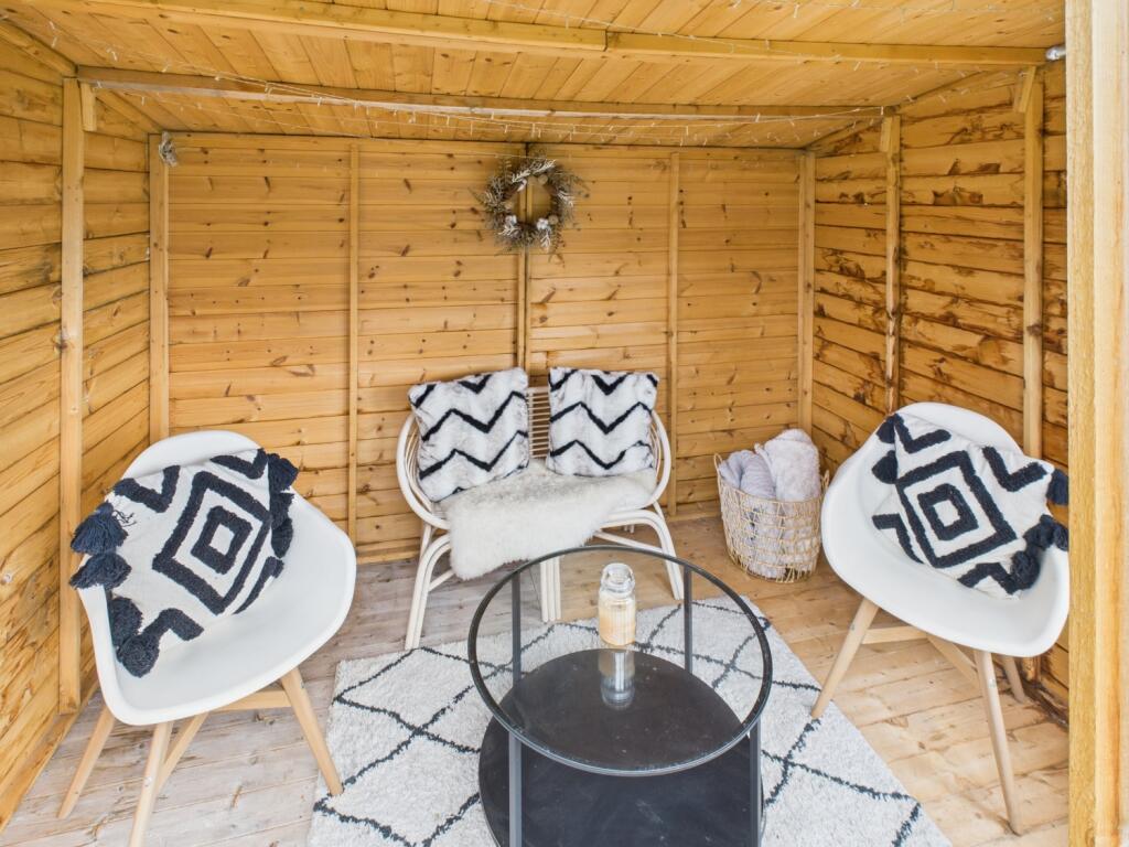 CAM04233G0-PR0029-STILL045