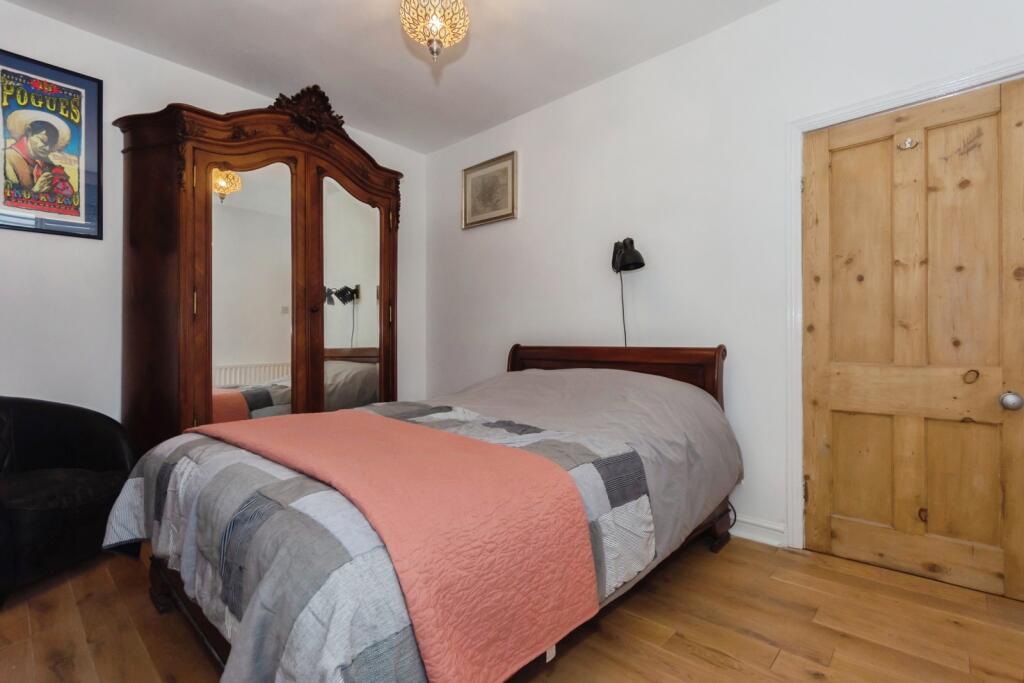 Bedroom2