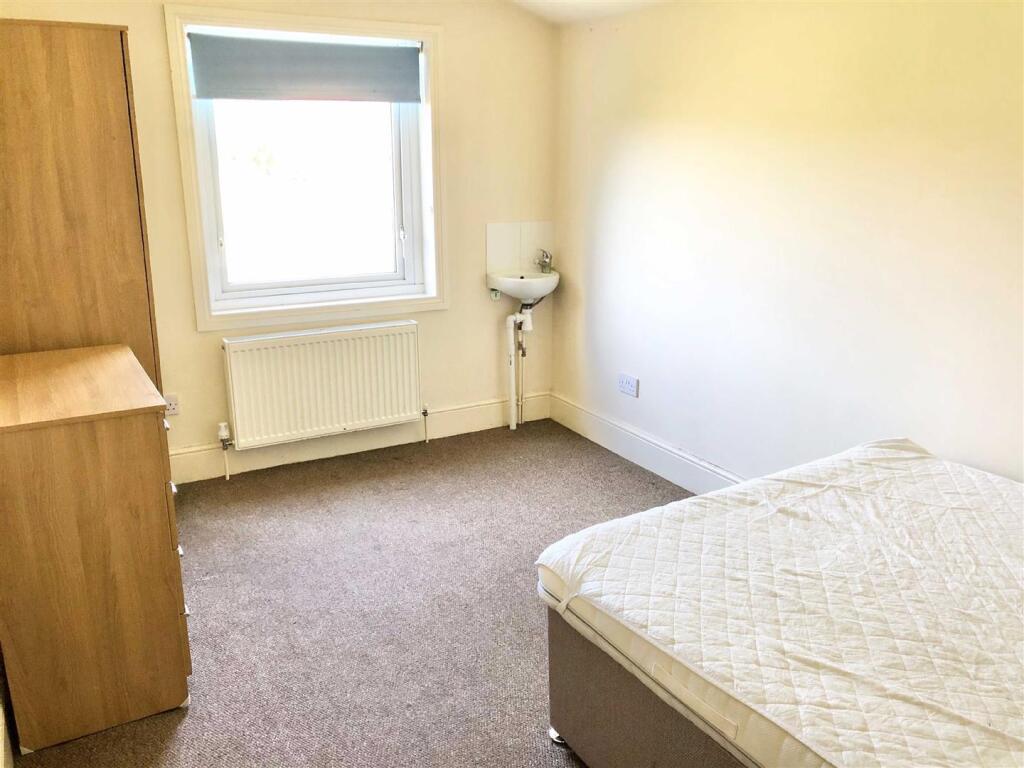 ROOM 93 ROB.jpg