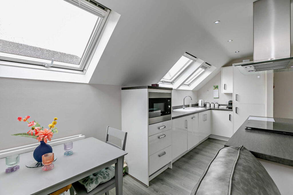 Kitchen/Dining