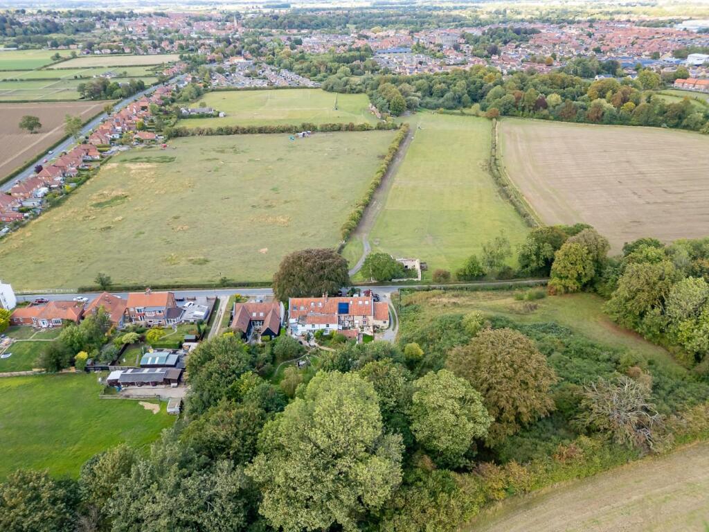 28 Whitewalls-50.jpg