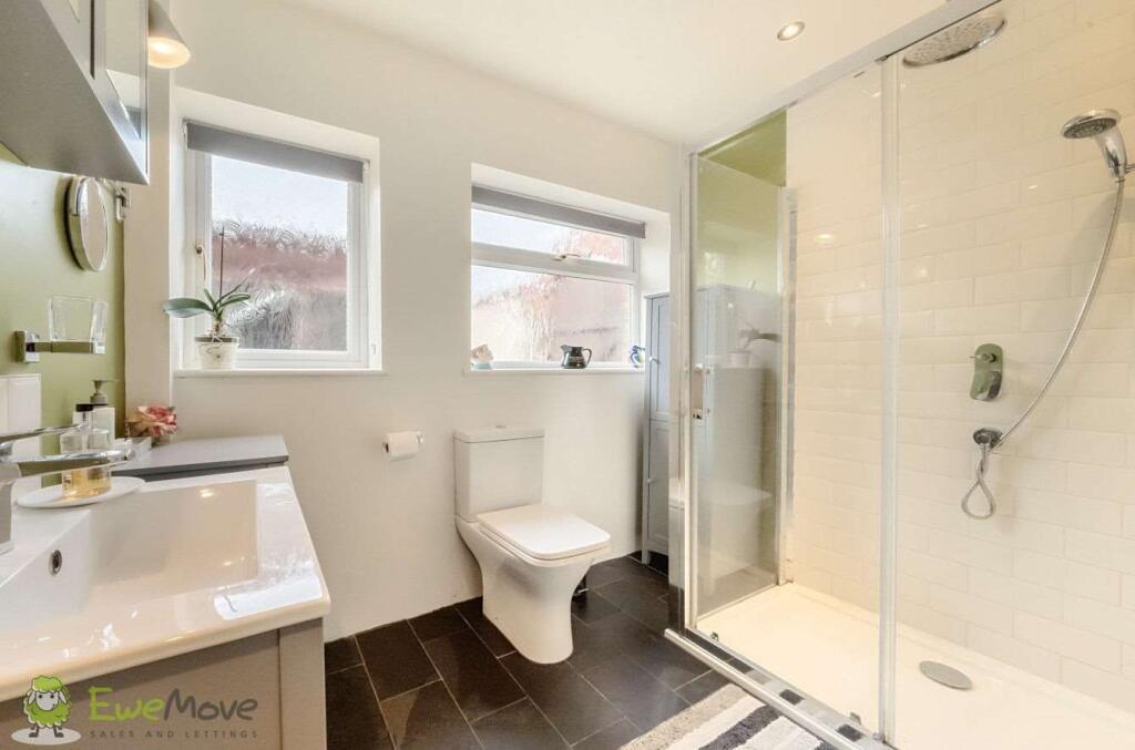 Bathroom (Shower Room)