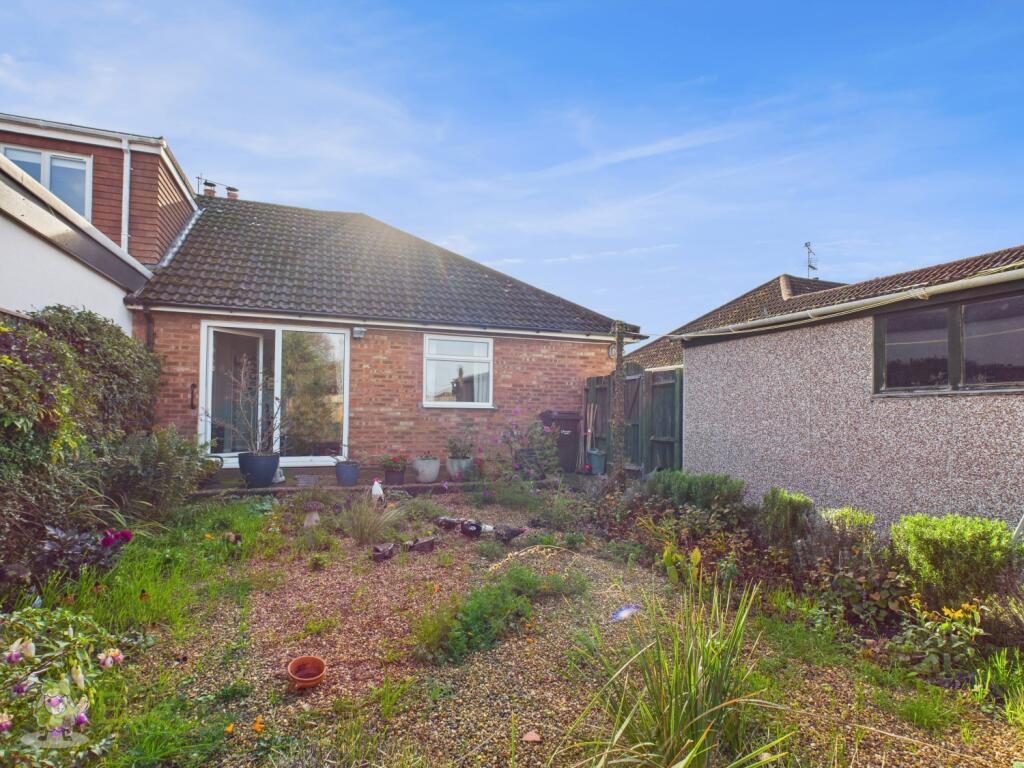 CAM03589G0-PR0082-STILL015