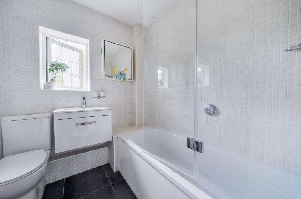 18-6821b50fa7aee-...