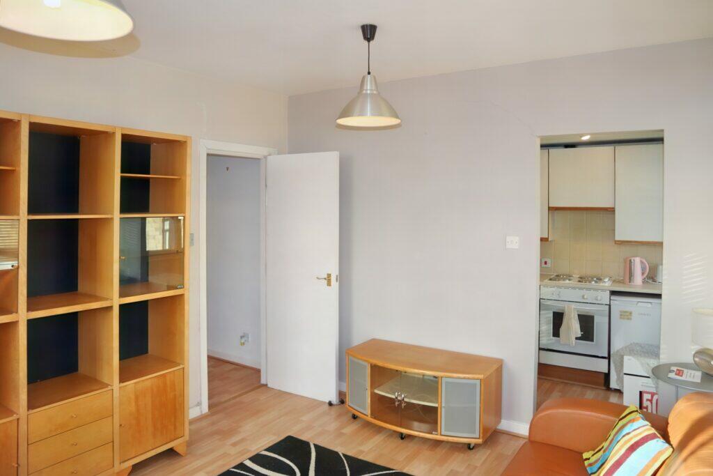 Flat 14 Netherwood - Living Room