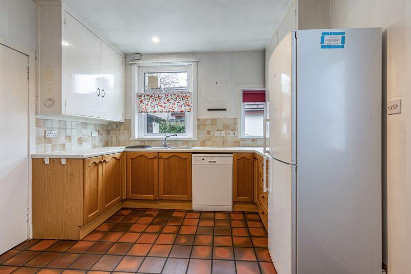 Breakfasting Kitchen