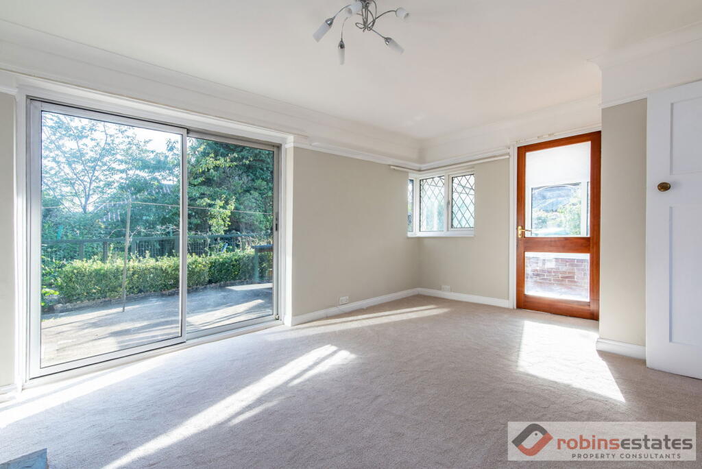 204 sutton passeys-7