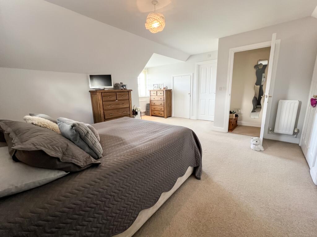 Abercorn Redcar EweMove-2