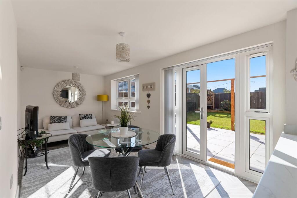 63 Horton Drive (25 of 43).jpg