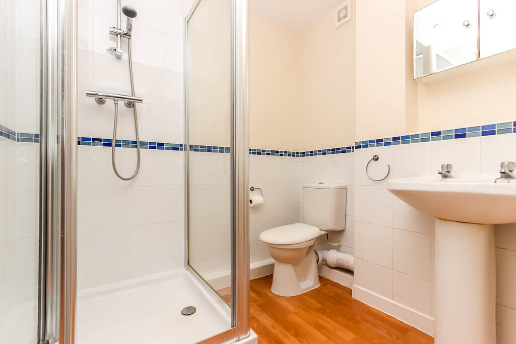 Ensuite Shower Ro...