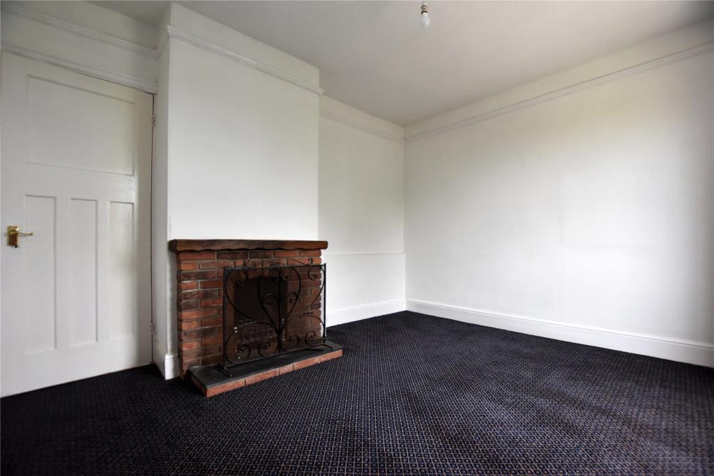 Reception/Bedroom