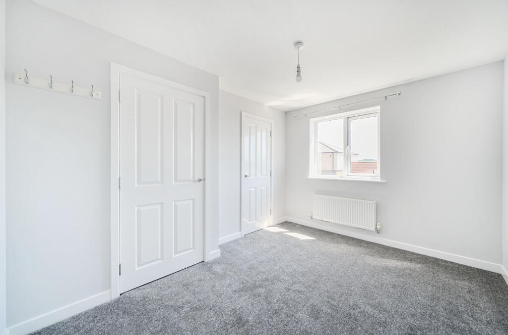 1294906-18-6824a2...