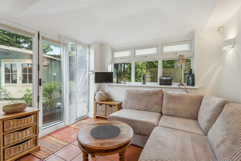 Sitting Area