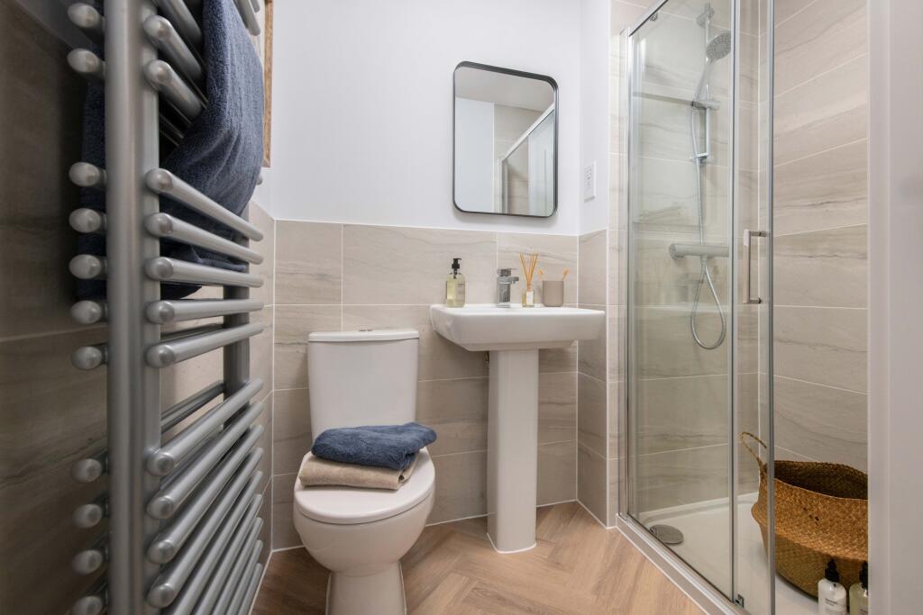 FranklinGardens_Newman_en suite