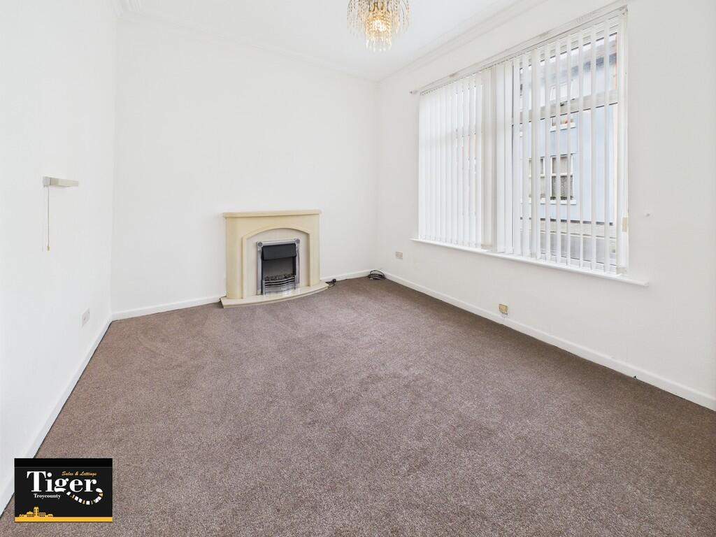 CAM02176G0-PR0650...