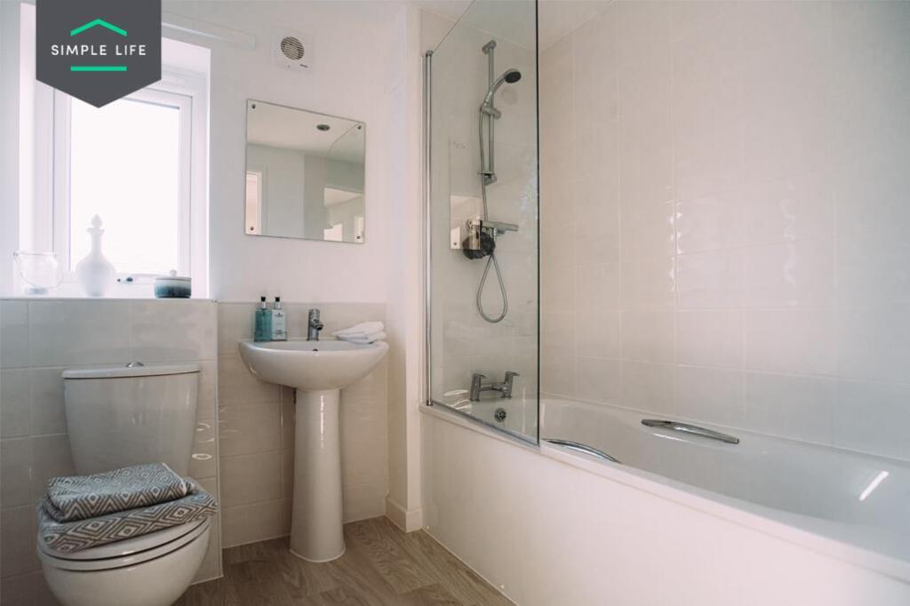 Hazel_Bath_1028x685.jpg