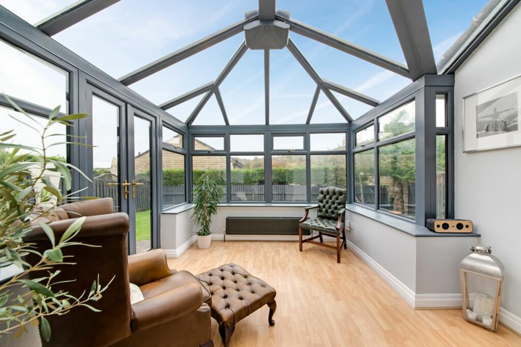 GARDEN ROOM