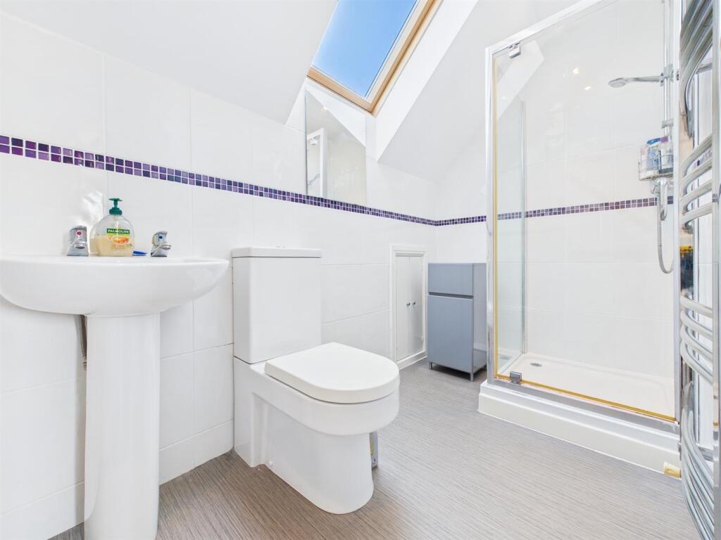 En Suite:
