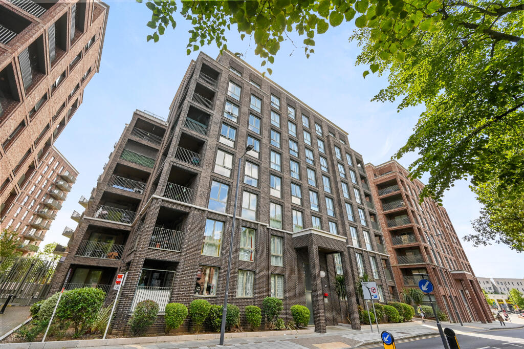 RCCS- Flat 8, Wallace House- Exterior 3 (1)