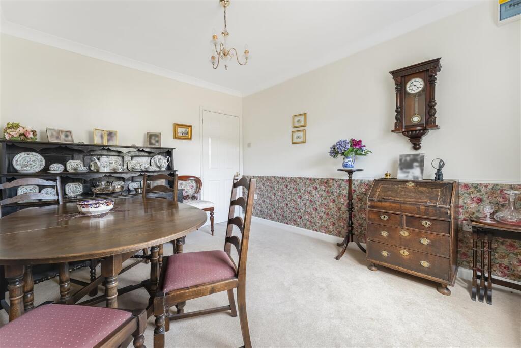 1.5 - dining room.jpg