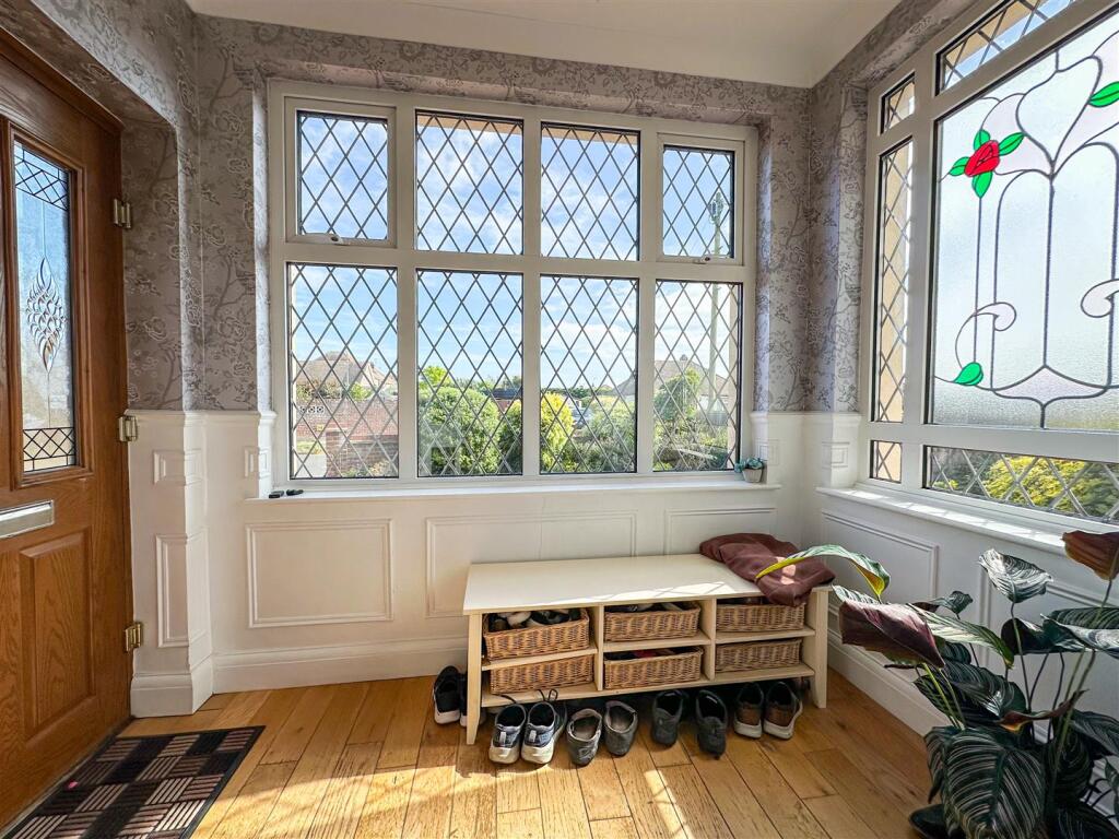 ENTRANCE PORCH