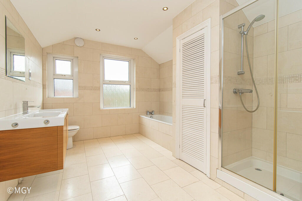 56 Sandringham Ro...