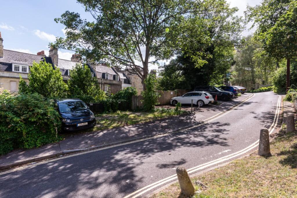 Flat 5, 9 Walcot Parade, Bath BA1 5NF-3.jpg