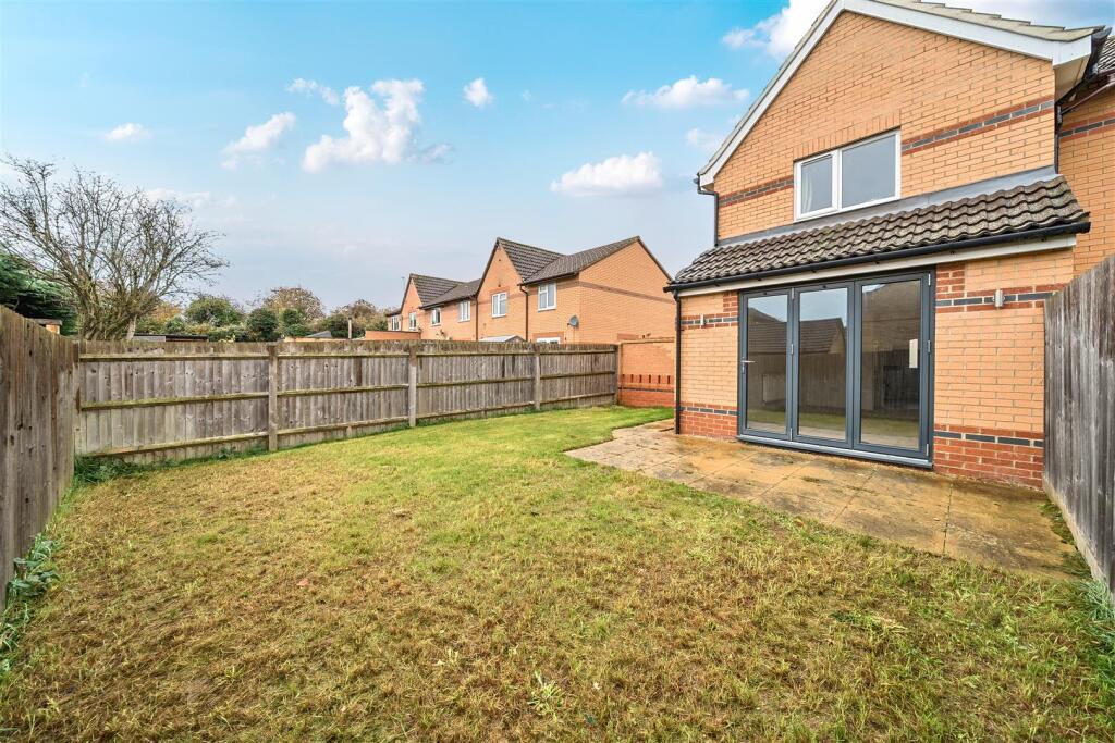 69a Johnson Avenue, Brackley (4).jpg