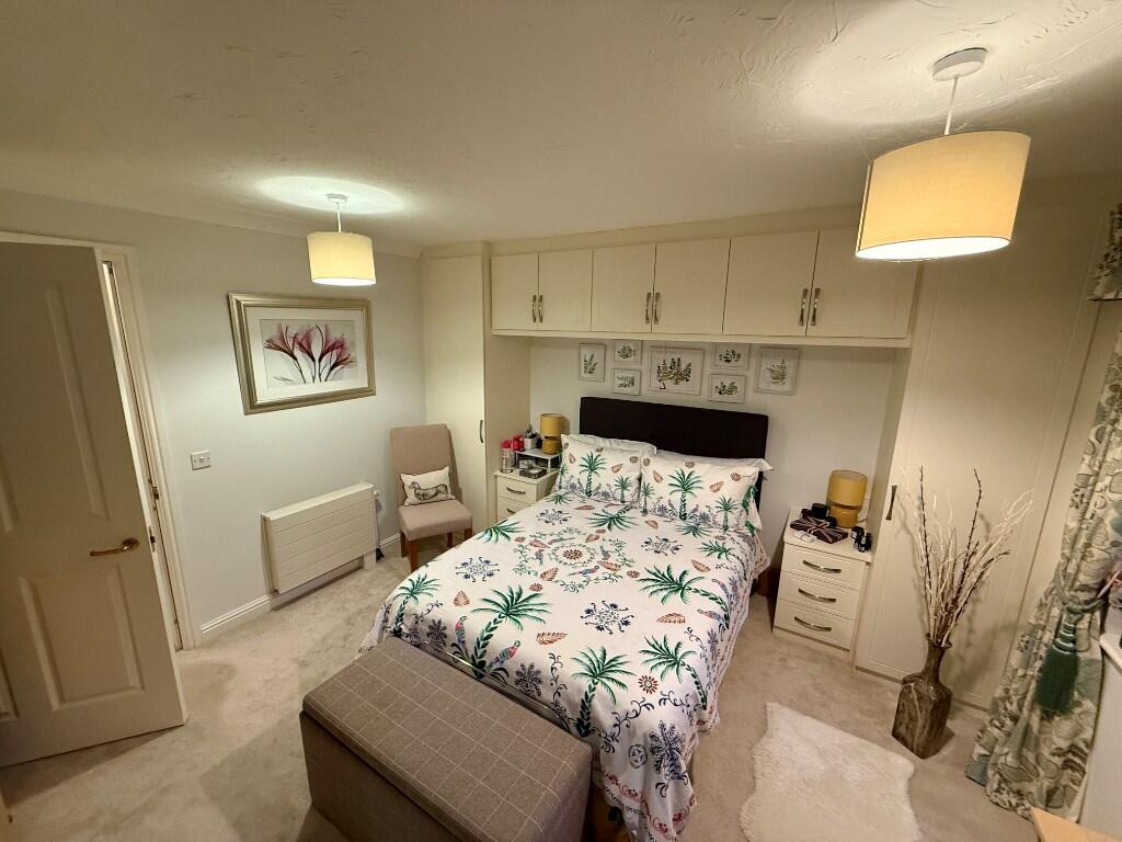 38 Brompton Court
