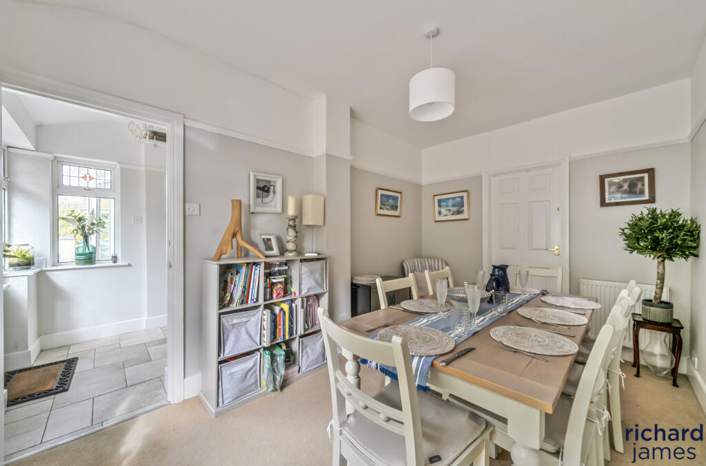 e4b5ae93510349cca8f9c83bd7efe9a9