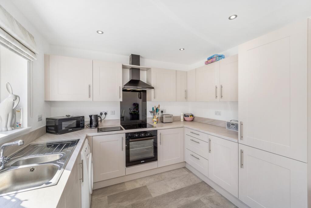 12 Frogmore Road (Holbeach)-16