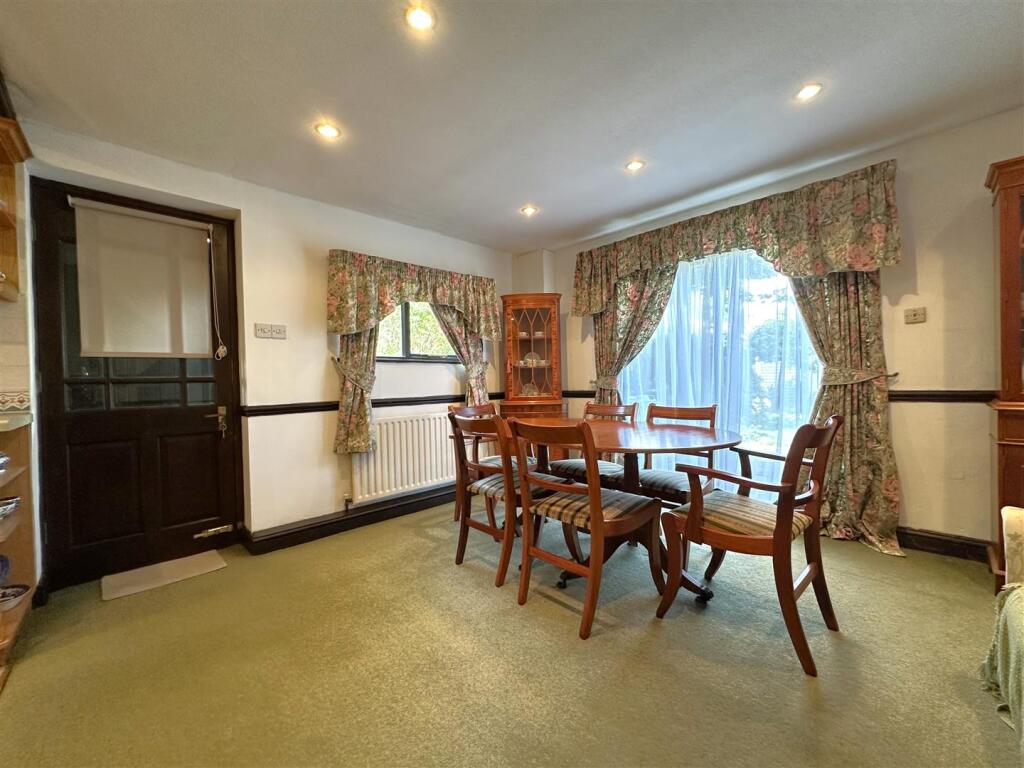 Dining Room 178