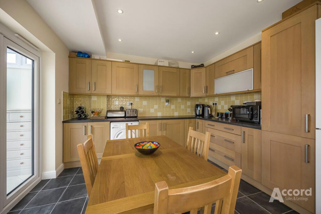 Kitchen/Dining Room