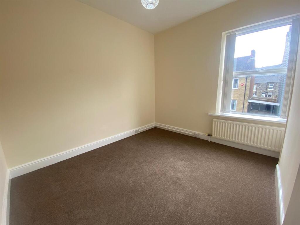 1 MASTER BEDROOM.jpg