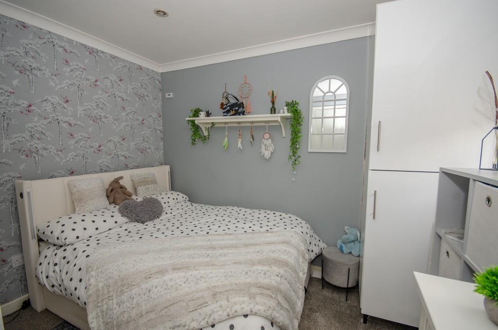 Bedroom 4.jpg