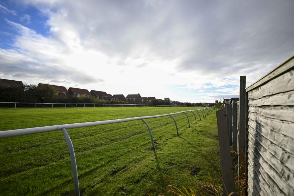 43 Fernwood Redcar-21