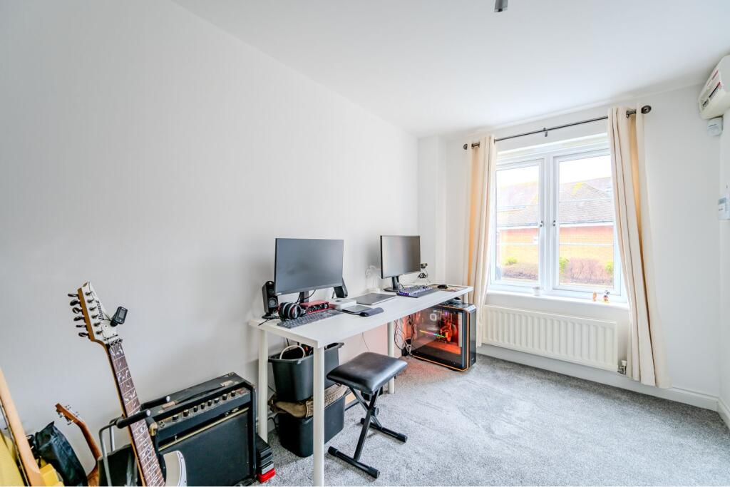 Bedroom Six / Study