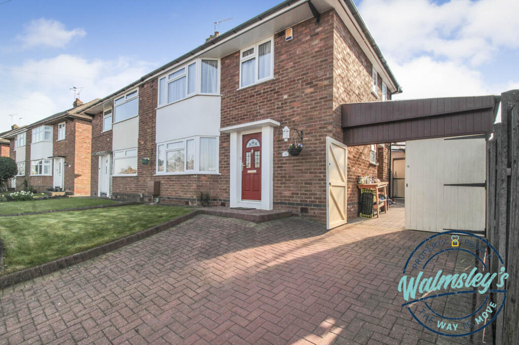 Frontage &amp; car port towards garage