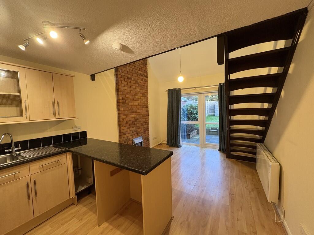 Kitchen/Dining