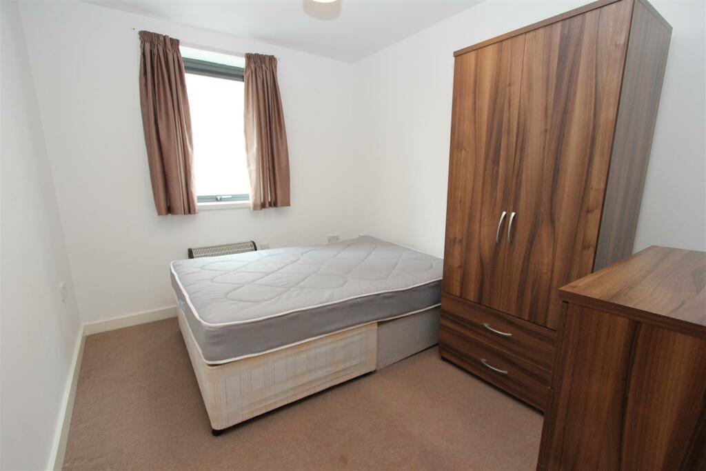bed2.JPG