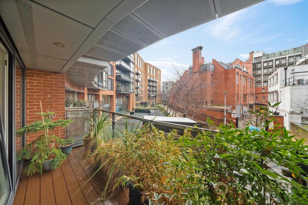 Hepworth Court SW1W 8QN-11.jpg